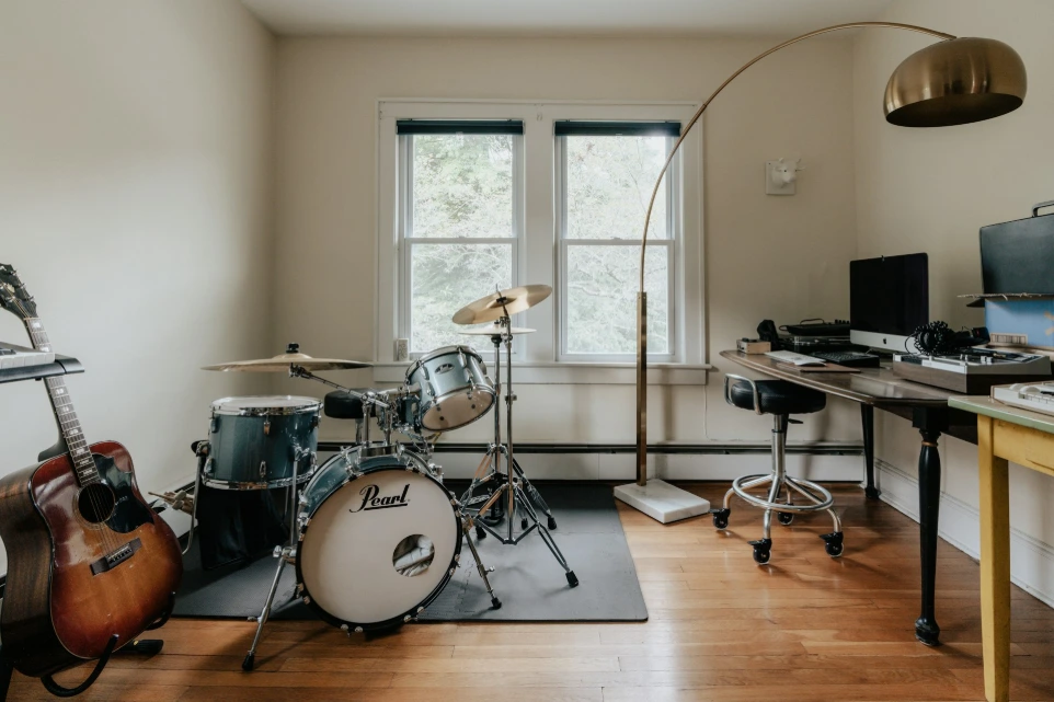 A room with a lot of musical equipment in it